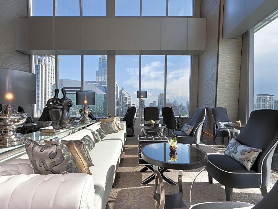Okura Prestige Bangkok Hotel