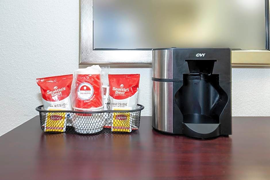 Red Roof PLUS+ Newark Liberty Airport - Carteret