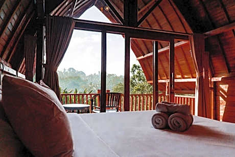 Lumbung Lodge with Private Pool with Free Scheduled Yoga Class (on Saturday)