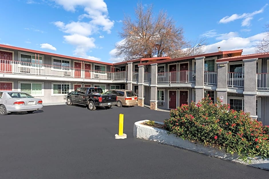 Red Roof Inn Redding