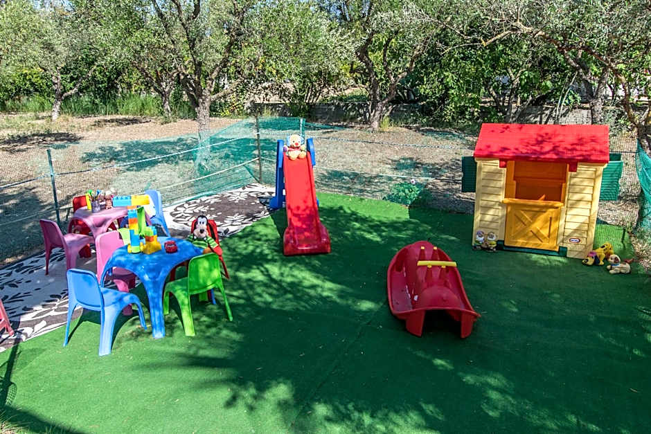 Zante Nest Studios & Apartments