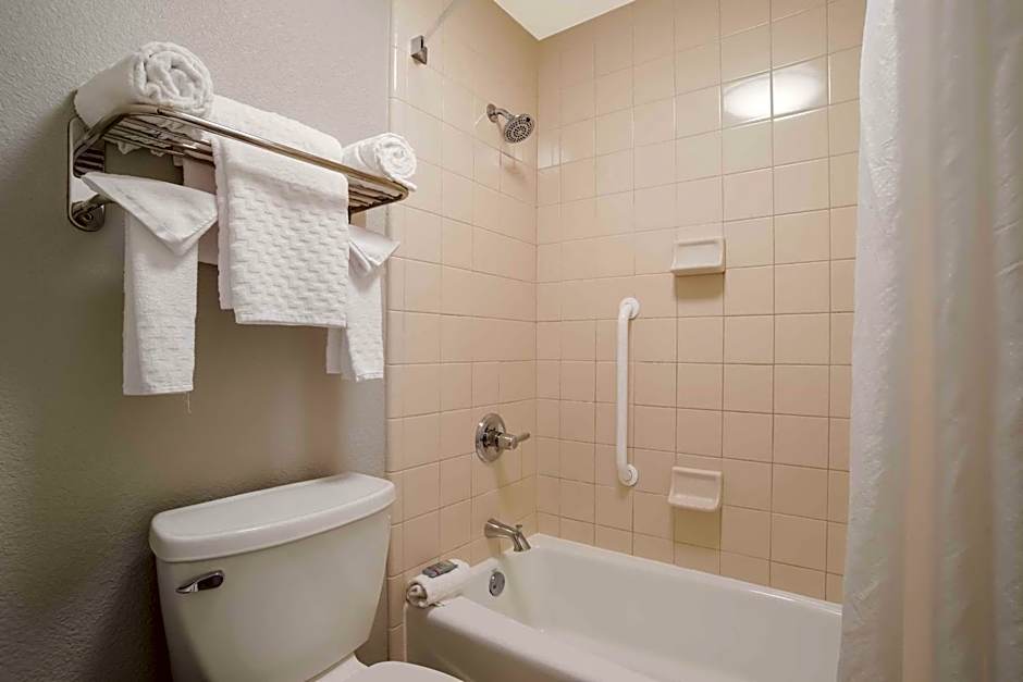 Best Western Flagship Inn