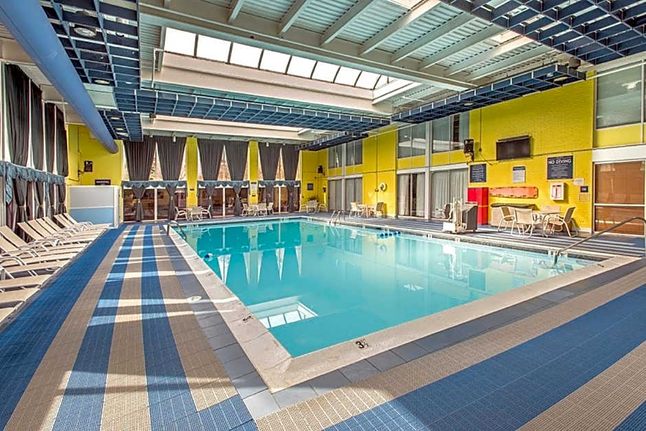 Days Hotel by Wyndham Allentown Airport / Lehigh Valley