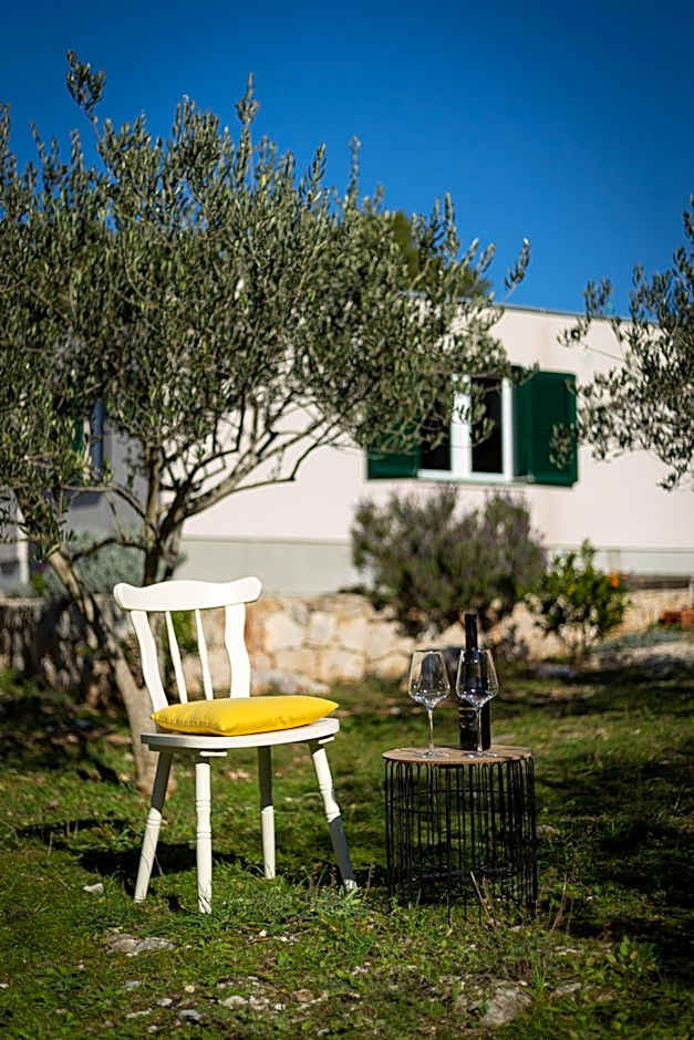 Olive Eden Holiday Home
