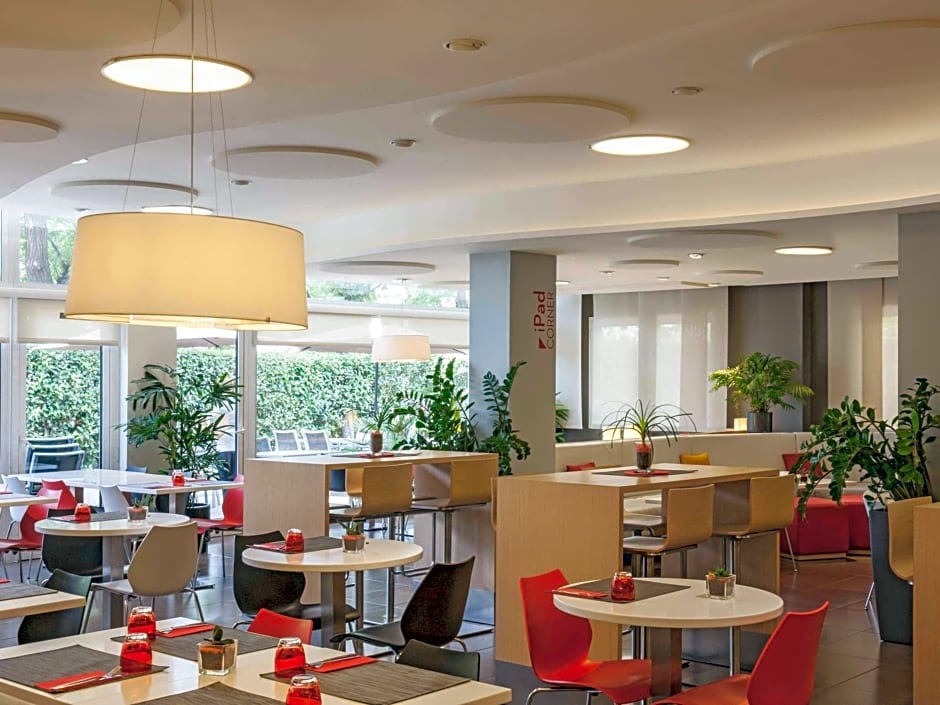 ibis Barcelona Cornella