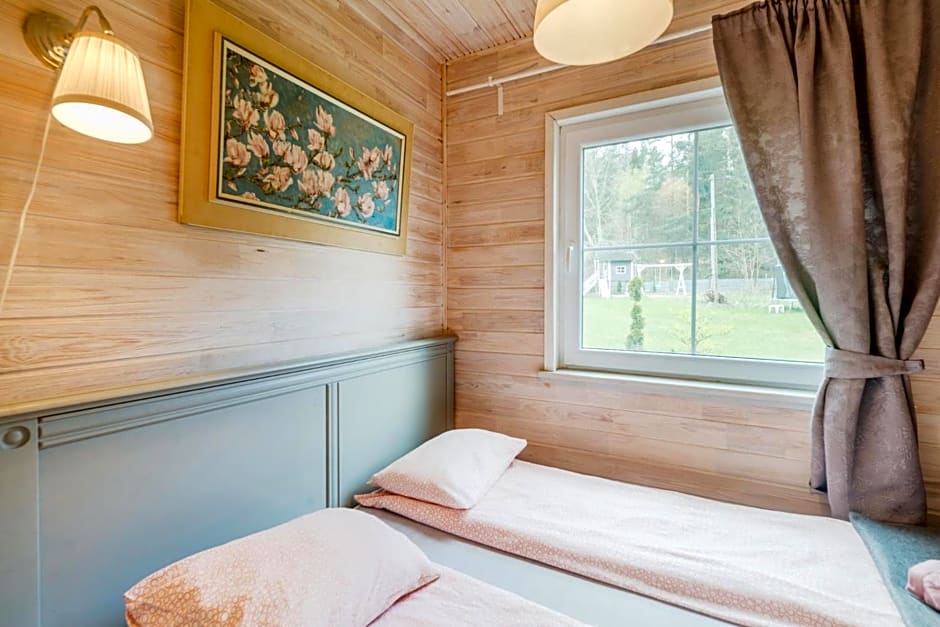 Domki w Dolinie Wieżycy