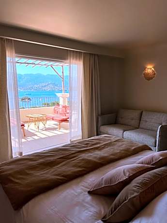 Prestige Suite with Sea View