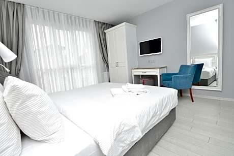 Two Connecting Double Rooms