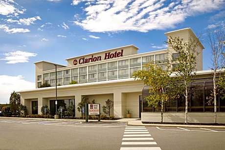 Clarion Hotel Portland Airport ME
