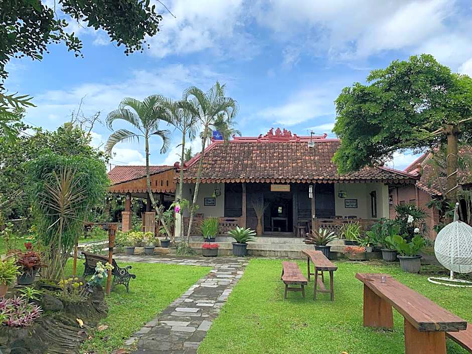 Omah Mbah Mandor by The Lavana – Sleman, MN