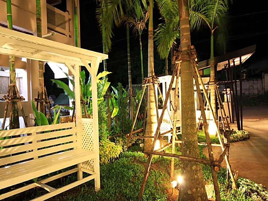 Dee Andaman Hotel