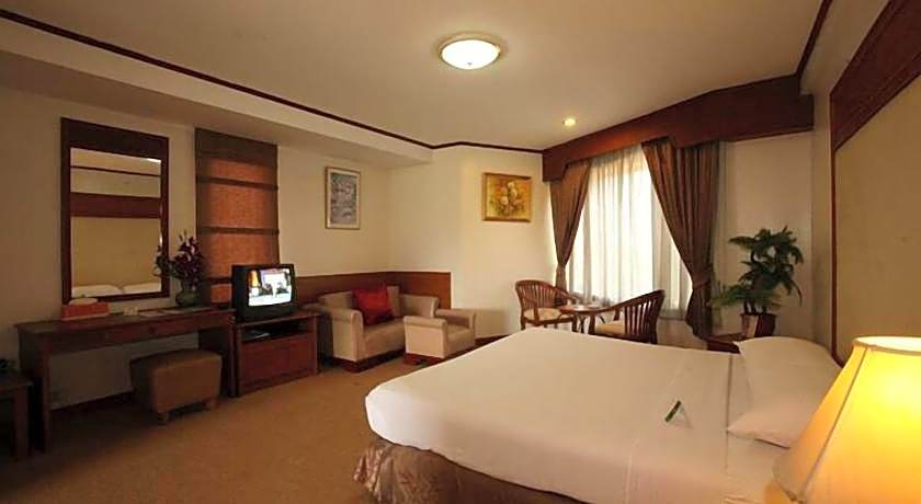 Royal Diamond Hotel