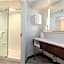 Hampton Inn By Hilton & Suites Arlington Crystal City DCA