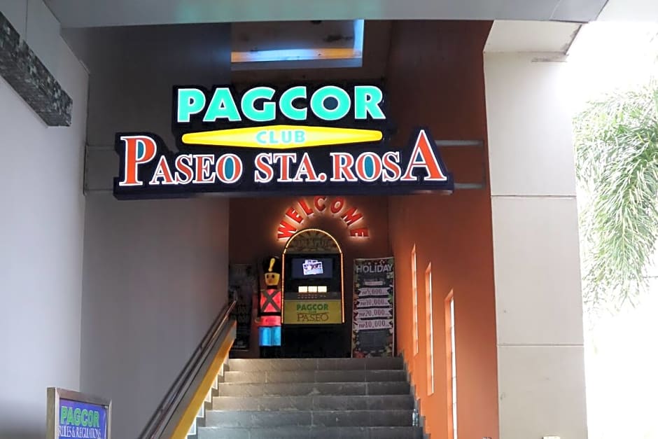 Paseo Premiere Hotel