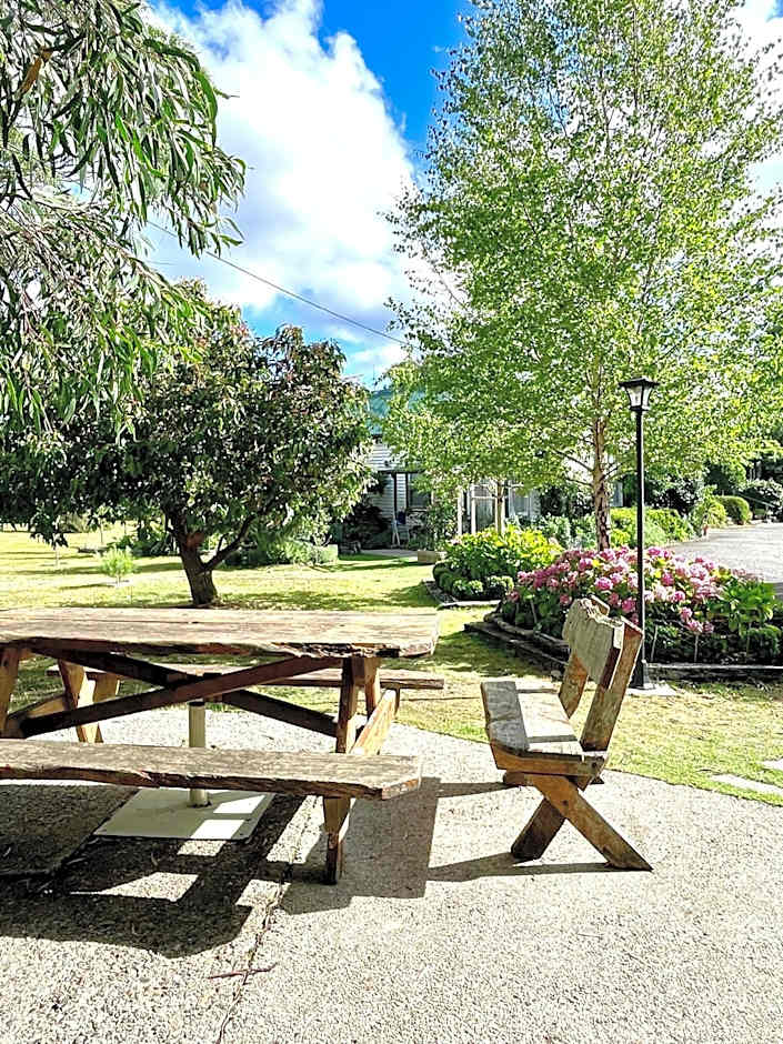 Strahan Wilderness Lodge