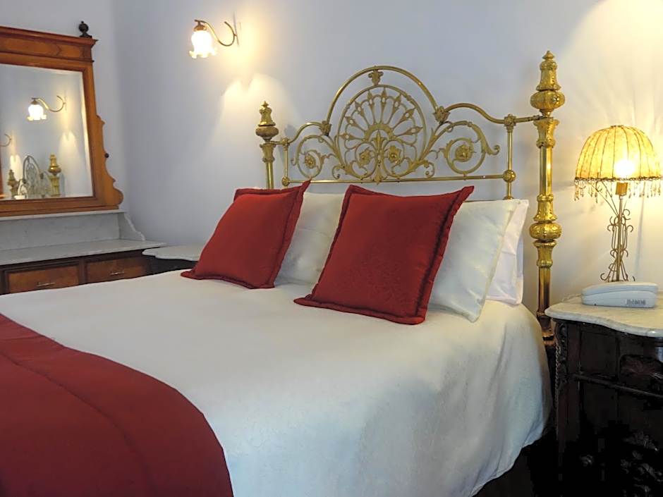 El Hotel de Su Merced