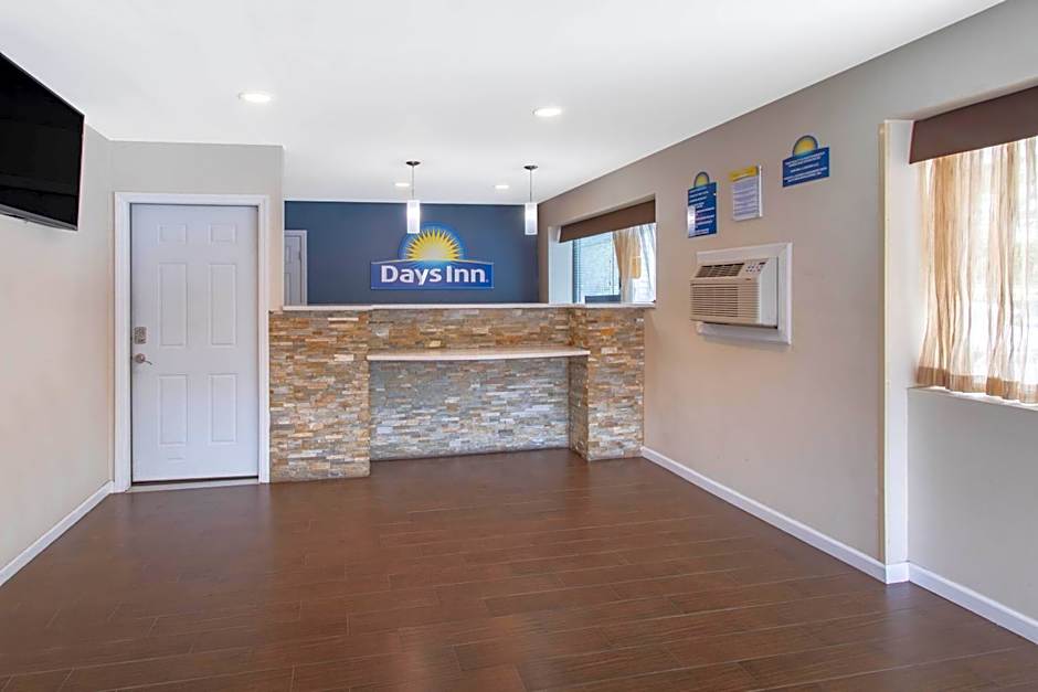 Days Inn by Wyndham Elmsford