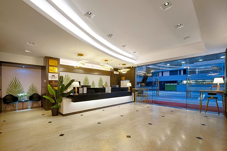 Wings Hotel