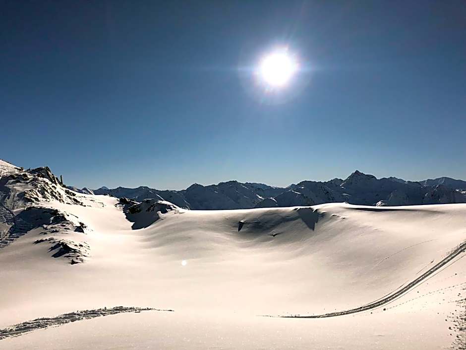 Hotel Garni Central - Zimmer - Studios - Apartments