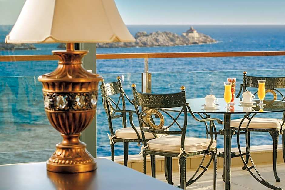 Royal Princess Hotel