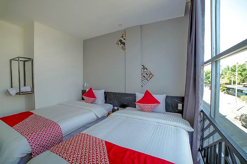 OYO 90447 Kardopa Hotel Megapark