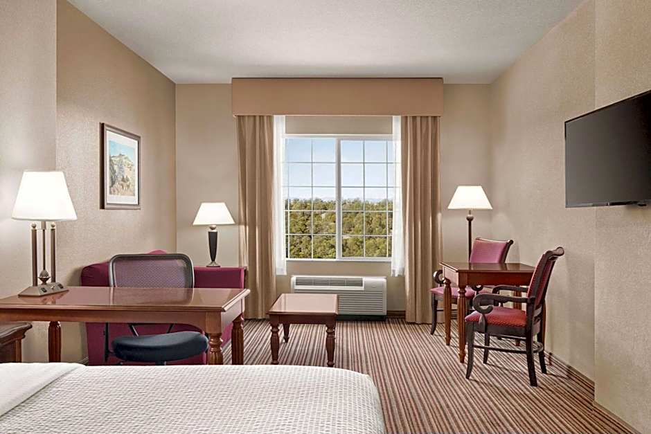 La Quinta Inn & Suites by Wyndham Trinidad