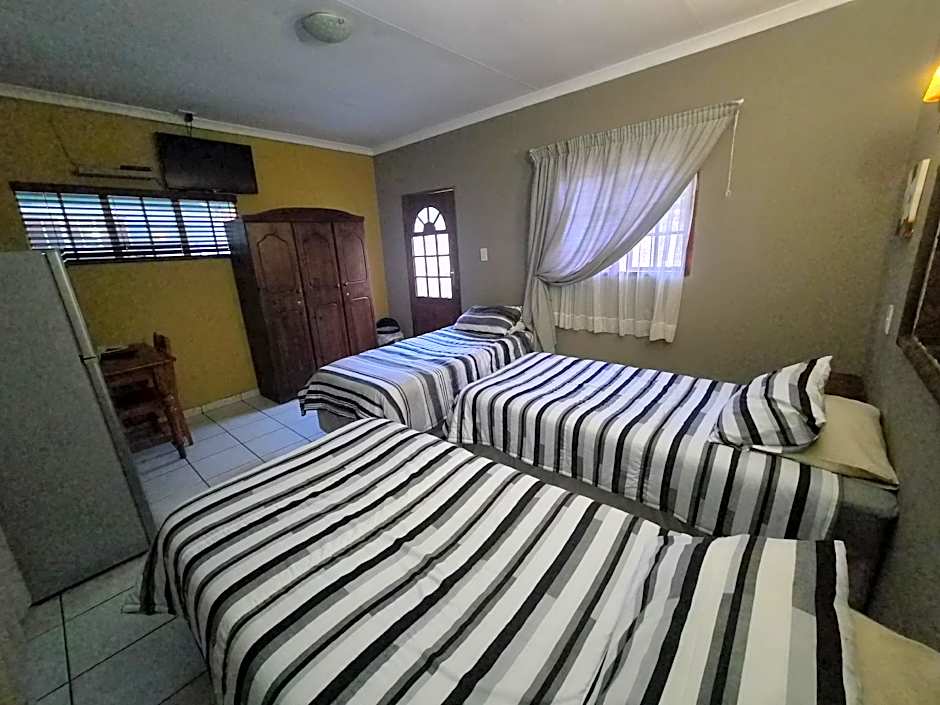 N4 Guest Lodge