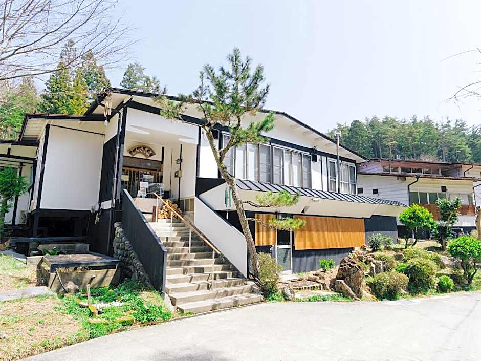 Ogute Lakeside Ryokan Shirasagiso