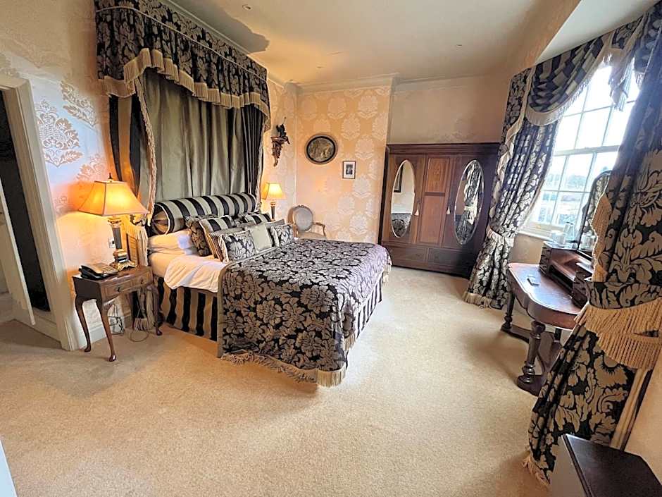 Ye Olde Bell Hotel & Spa