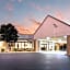 Red Roof Inn Clarksville