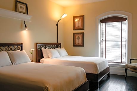 Classic Two Double Beds Room