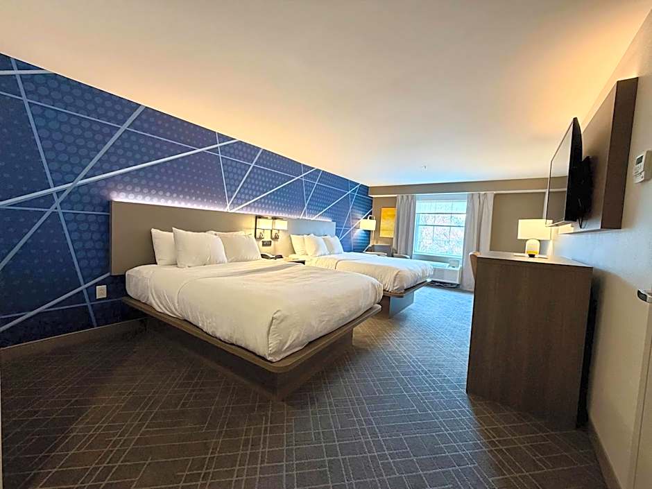 Comfort Inn & Suites Sturbridge-Brimfield