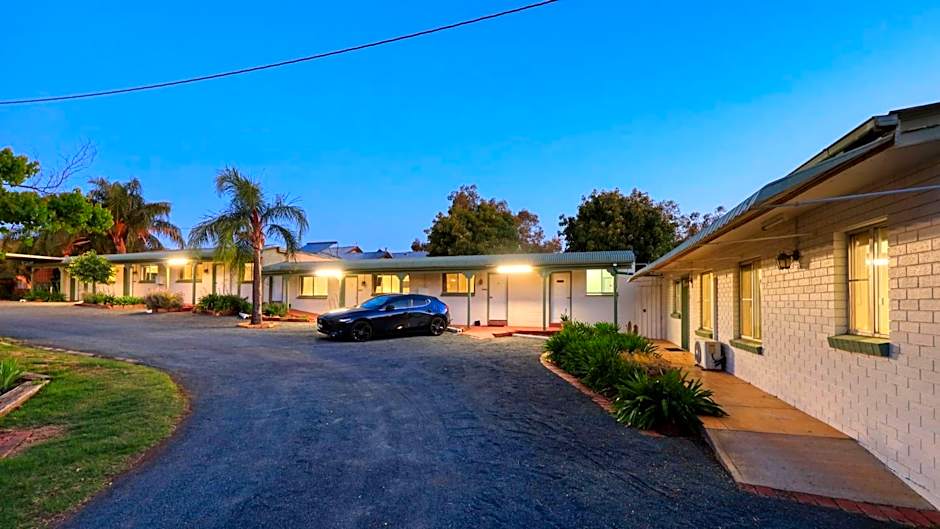 Oasis Motel