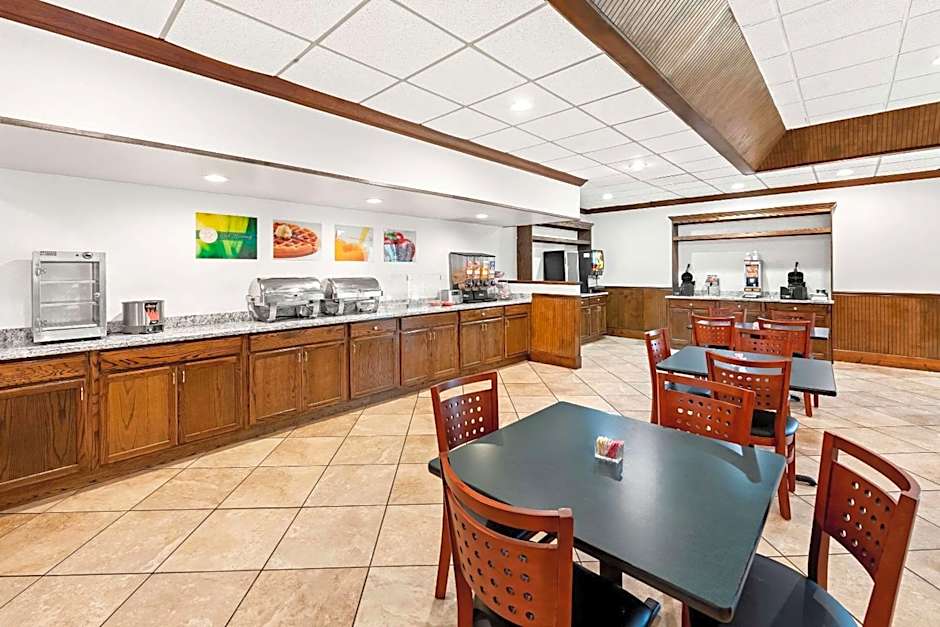 Quality Inn Dayton Airport