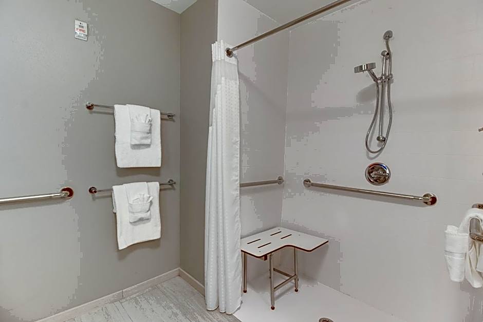 Holiday Inn Express & Suites Union City By IHG