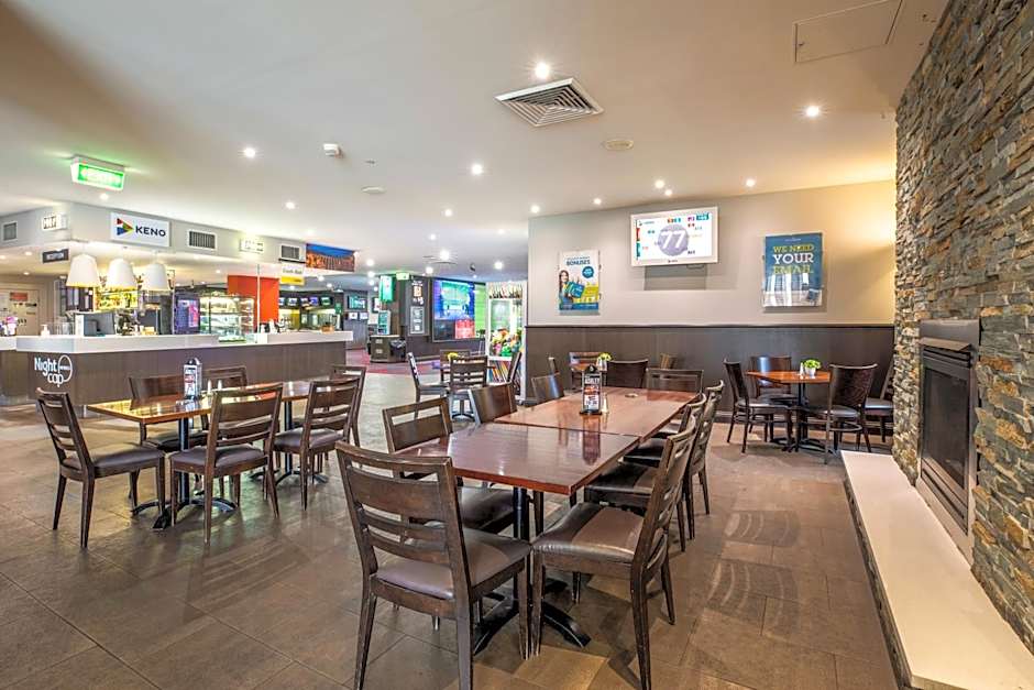 Nightcap at Ashley Hotel