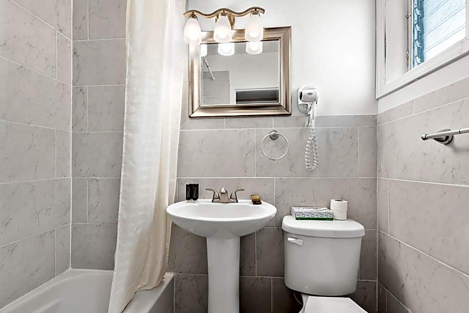 Mango Motel Wildwood Beach & Boardwalk