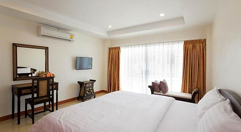 Takanta Place Aparthotel