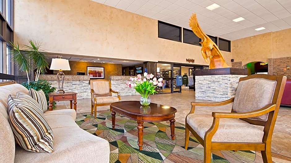 Best Western Plus Raton Hotel