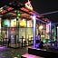 Yeak Loam Hotel