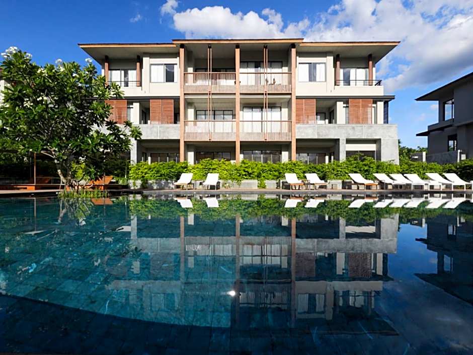 Veranda High Residence