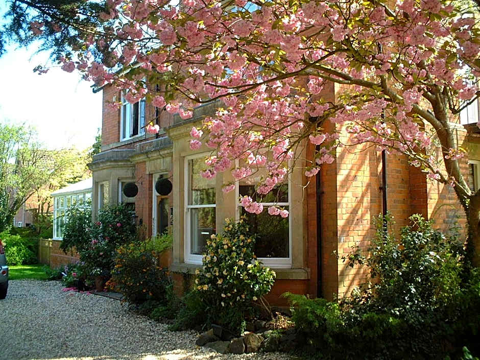 Treherne House & The Malvern Retreat