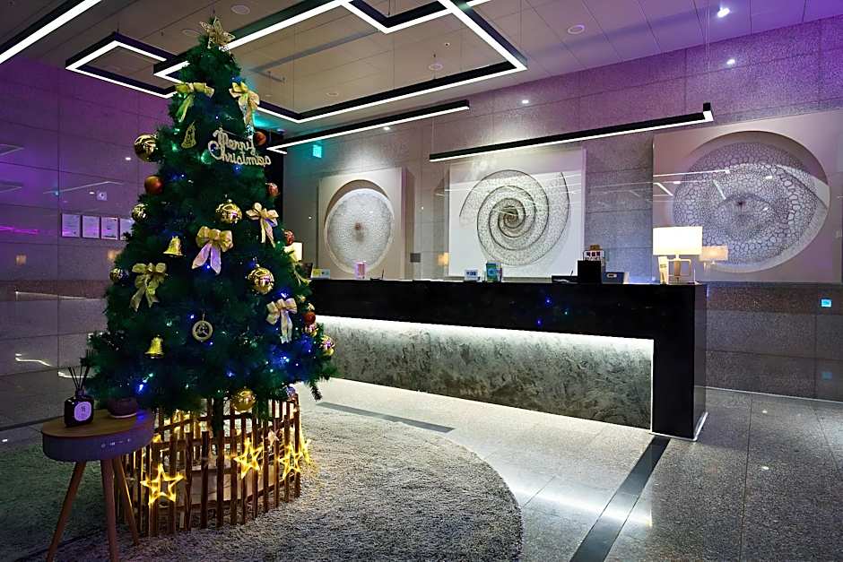 Paju Khills the terrace