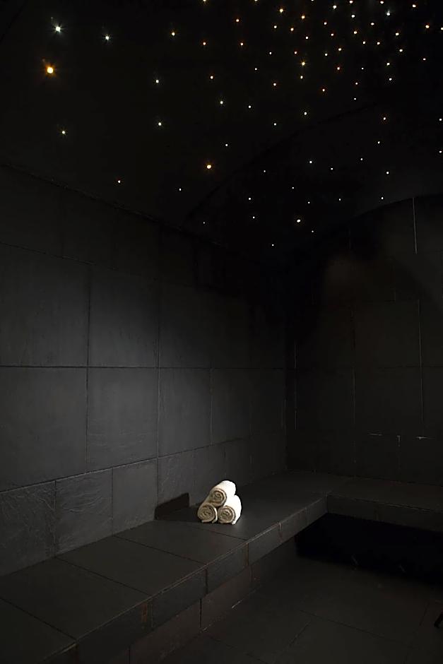 Renaissance by Marriott Paris Vendome Hotel