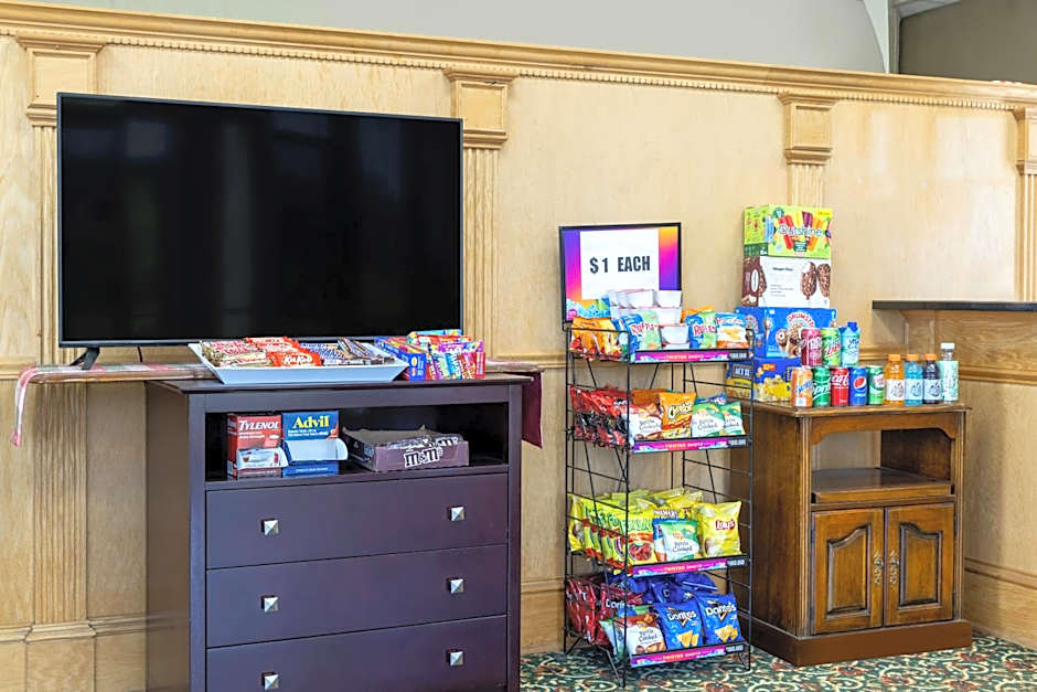 Super 8 by Wyndham McDonough GA