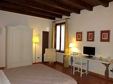 Double or Twin Room with Private Bathroom