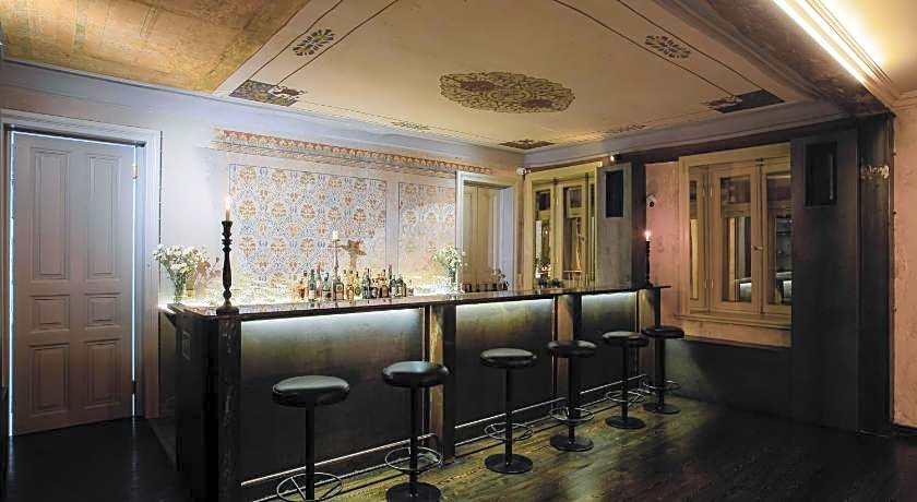 Unfound Door - Design Hotel