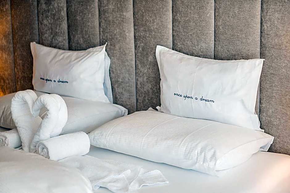 Prunner Luxury Suites - Adults Only