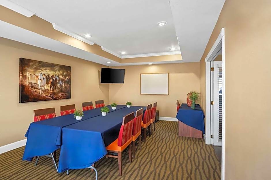 Quality Suites Irving-Las Colinas