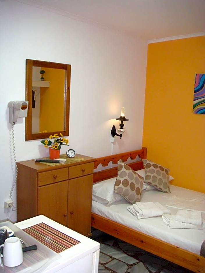 Photo 1 of 26 of Small Double Room
